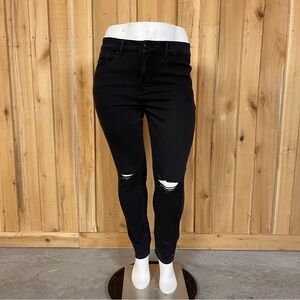 Seven7 Women’s Distressed Black Jeans
Tummy Less, High Rise, Skinny NWT Size 16